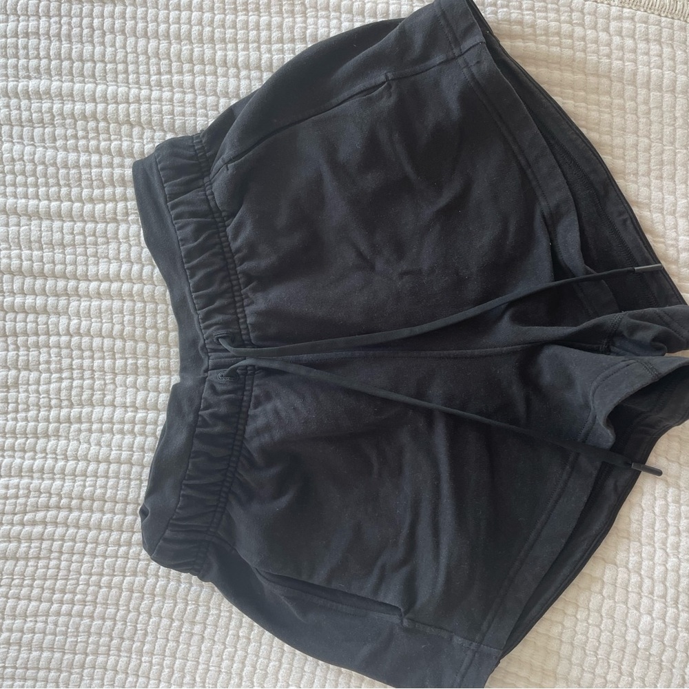 Innerglow 3” short Lululemon